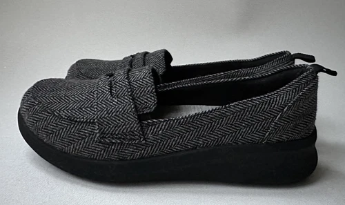 Scarpe mocassini Clarks Cloudsteppers Sillian 2.0 Hope nero bianco Penny taglia 6 M