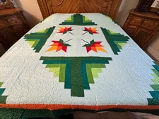 Maple Leafs Queen   Size  Machine Pieced And quilted  Patchwork Quilt #6A-1-2