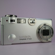 Minolta Dimage F100 4.0MP Compact Digital Camera Silver Tested