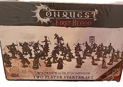 CONQUEST FIRST BLOOD - Two Player Starter Set: W'adrhŭn vs The Old Dominion