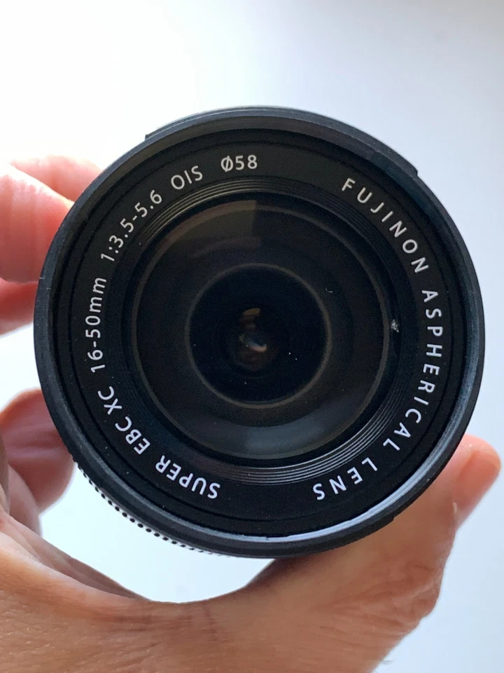 Fuji Fujinon Super EBC XC 16-50mm f3,5-5,6 OIS - Immagine 2 di 3