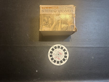 View-Master Tan Viewer in Box plus 1 reel - B9503-3- Instructional Ice Skating