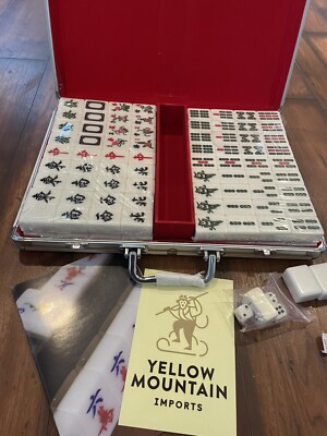 Yellow Mountain  Family Games Chinese Mahjong Set White Tiles New!  Hard Case