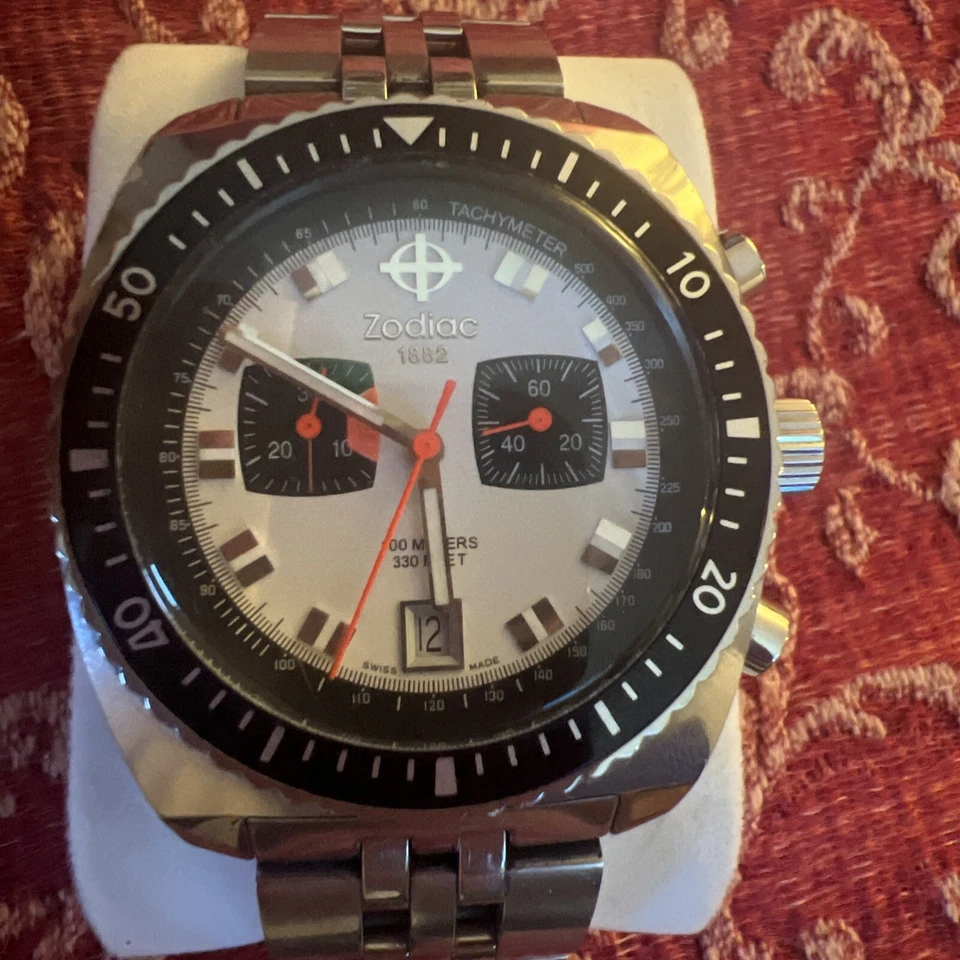 ZODIAC SEA DRAGEN WHITE FACE 44mm Chronograph Swiss Made Black Ceramic Nice 🤩 - Image 4 of 4