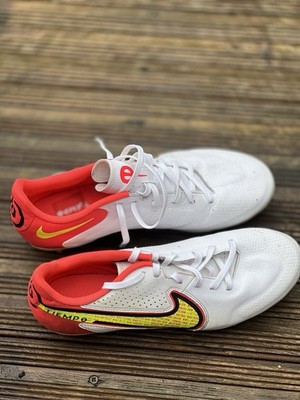 Nike Tempo Legends 9 Fußballschuhe Größe UK 7 weiß & rot