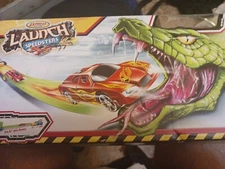 SUN TOYS EXPRESS WHEELS LAUNCH SPEEDSTERS YELLOW CAR T-REX HEAD 23.5" TRACK- NIB