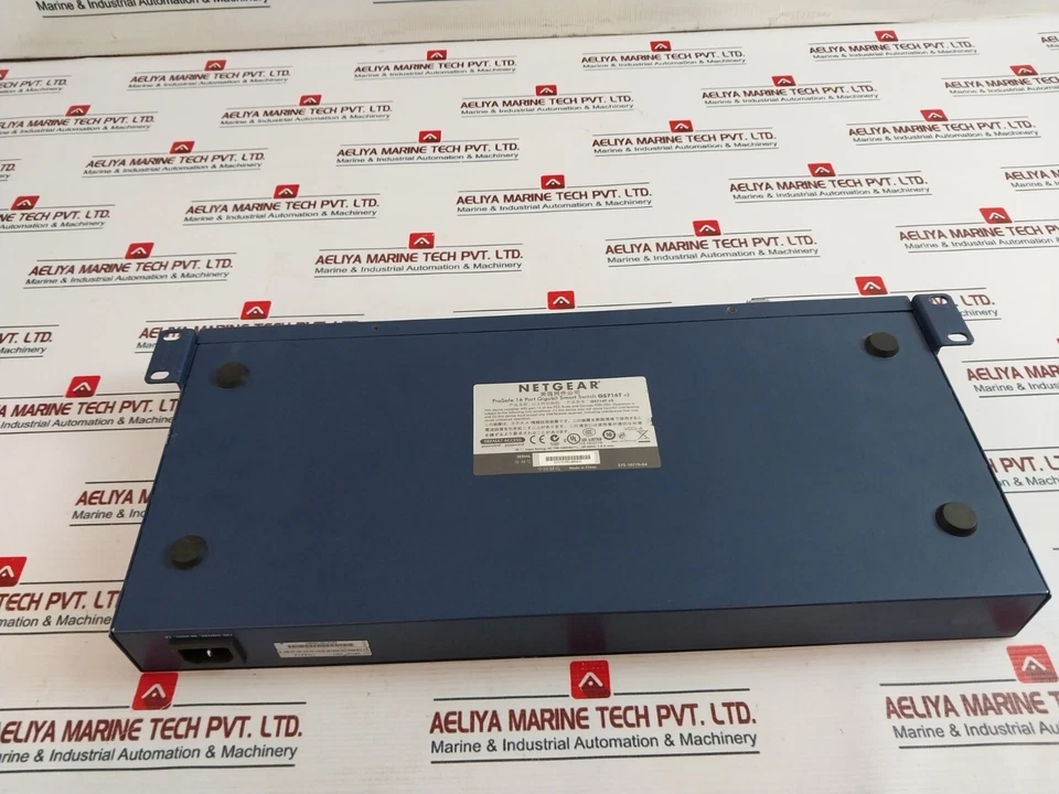 NETGEAR GS716T Prosafe 16 Port Gigabit Smart Switch AC 100-240VAC 50-60HZ - Image 2 of 4
