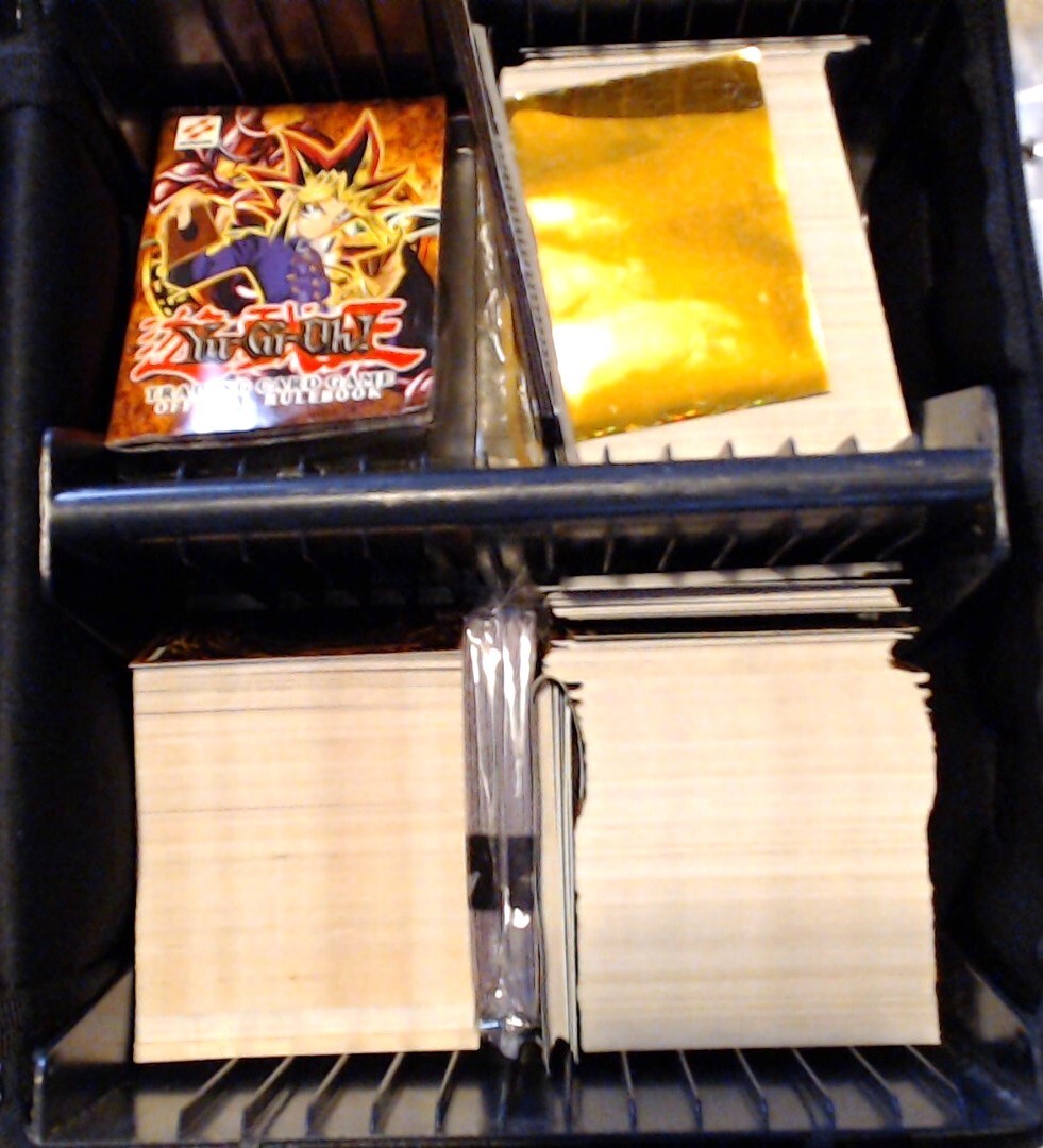 2000+ Konami Shonen Jump's Yu-Gi-Oh! Trading Cards & Tin Containers ...