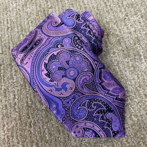 Ted Baker Men’s Necktie – Purple Lavender Paisley 100% Silk Made in USA Classic