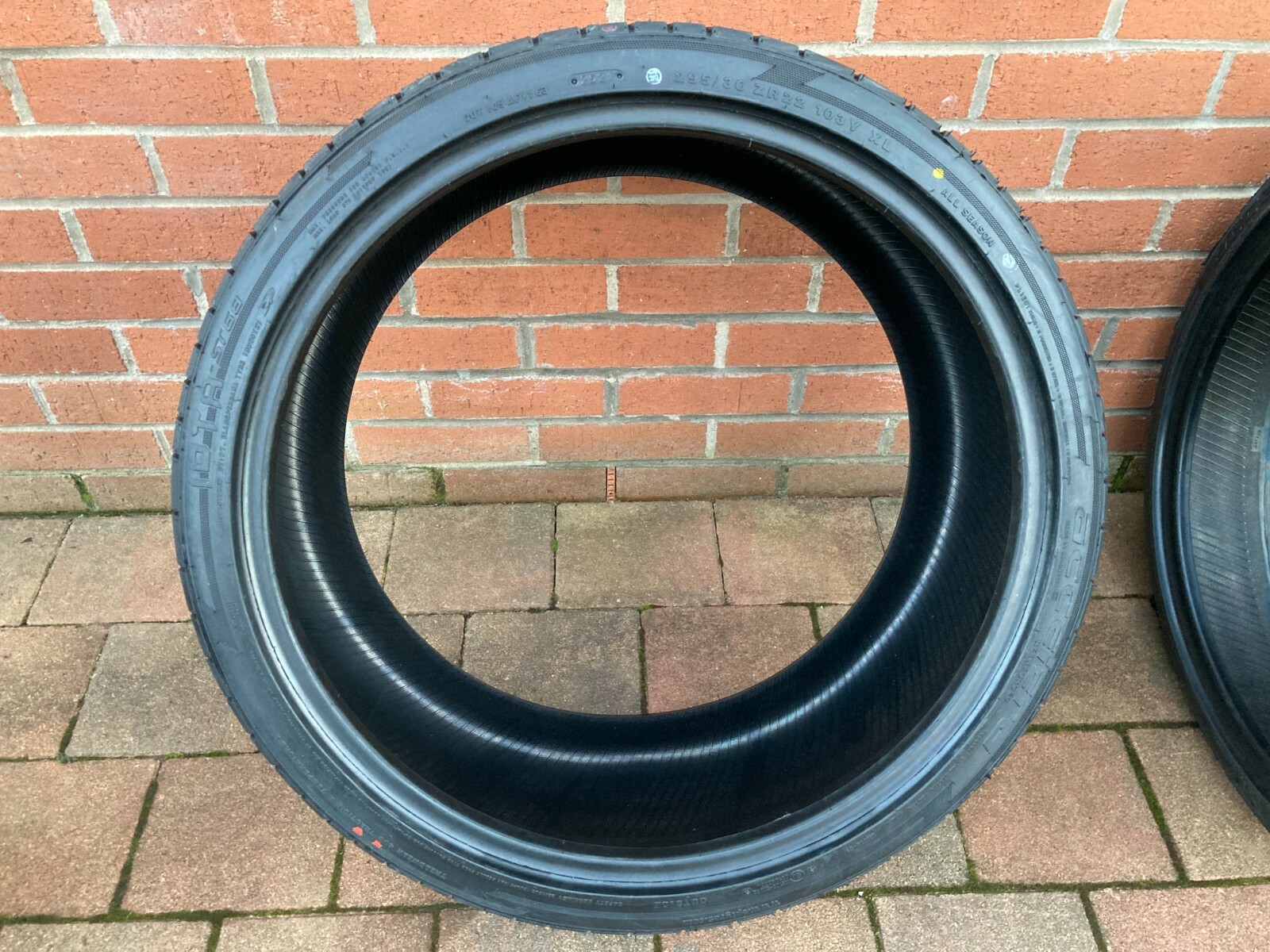 2 X 295/30ZR22 103Y XL ACCELERA 295 30 22 SUV 4X4EXTRA LOAD TYRES 295 ...