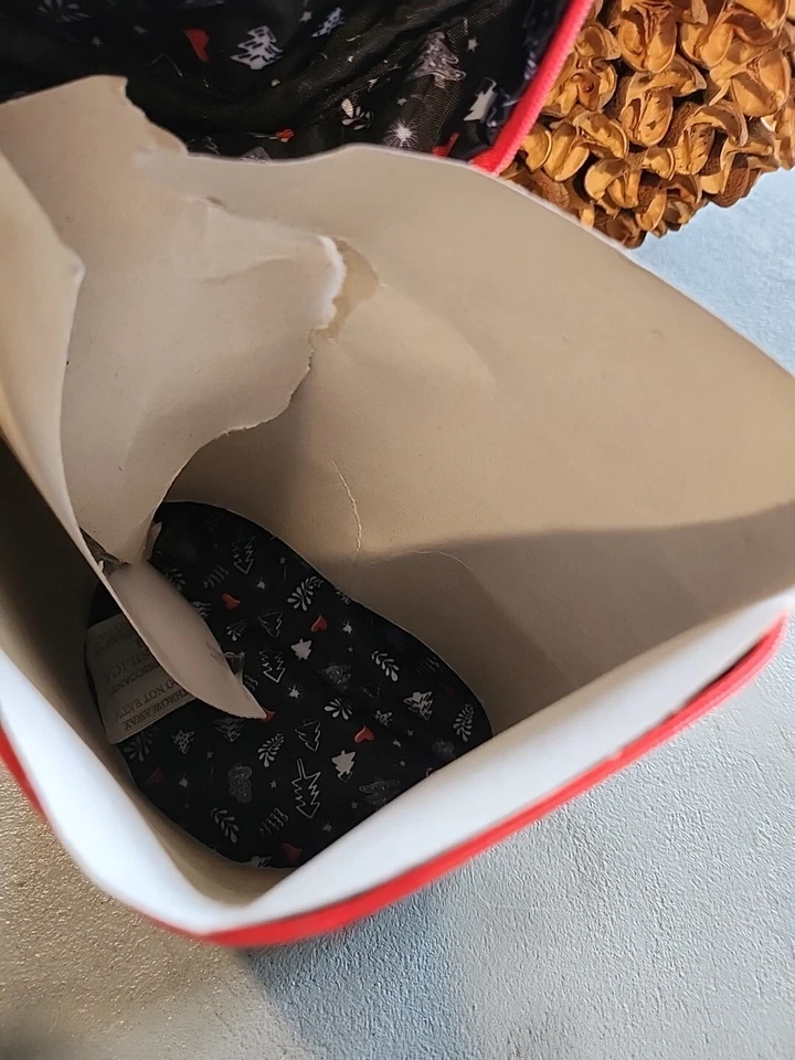 Bolsa de Maquillaje Bareminerals Edición Navidad Lona Negra con Cremallera Roja 8x6 pulgadas Foto 3 de 4