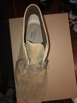 clarks desert boots 11.5 Light Tan