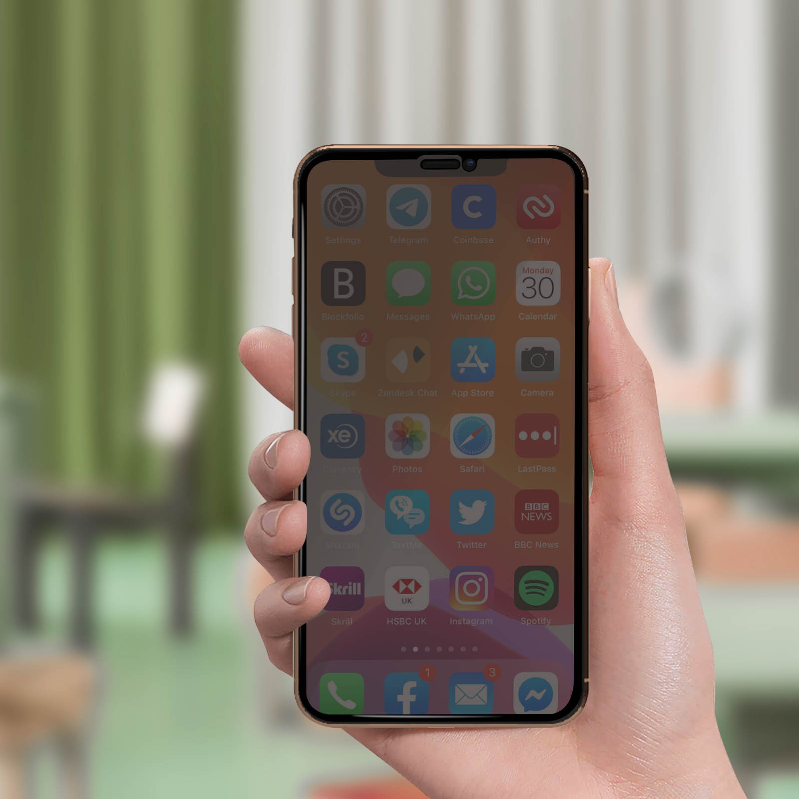 Protégez vos messages des regards indiscrets avec le verre espion pour iPhone 11 Pro - 3
