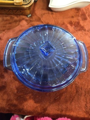 Rare VTG Anchor Hocking Blue 1.5 Qt Casserole Dish with Geometrical Pie Lid