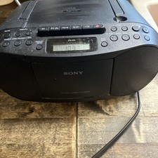 SONY CFD-S70 Boombox Stereo Cassette Player AM FM   CD Not Working
