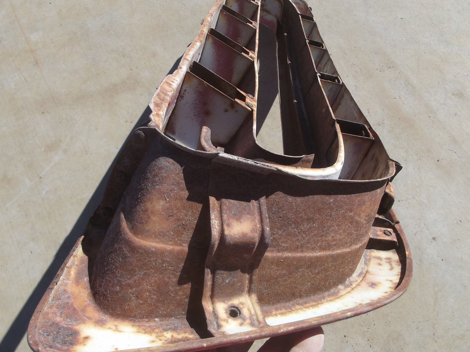 1957 CHEVROLET TRUCK ORIGINAL GM GRILLE 3100 pickup panel grill chevy