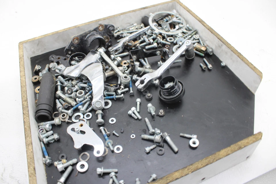 14-24 Harley-Davidson Ultra Limited Flhtk Misceláneos Tornillos Soportes Foto 2 de 4