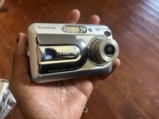Fujufilm Finepix A330 Camera TESTED AND WORKS Can Take Photos