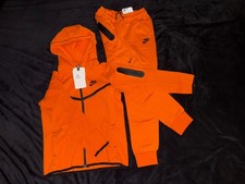 Nike Kids Tech Fleece Sweatsuit SIZE 8Y 