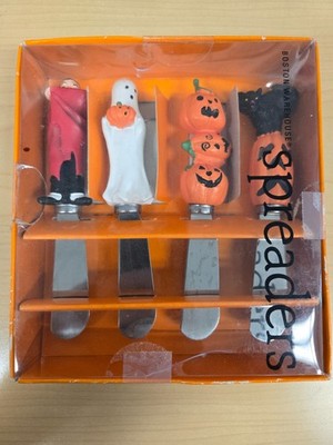 2002 Boston Warehouse Haunted Halloween Spreaders Set of 4 - New open Box