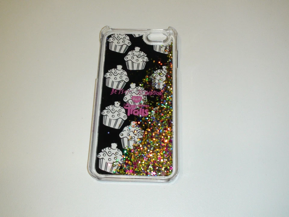 Betsey Johnson Snap On 硬质保护壳 - 巨魔 - 杯子蛋糕闪光 适合 iPhone 6 - 很好 — 第 4/4 张图片