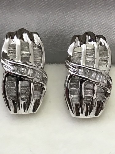 10k Solid White Gold Natural Diamond earring 0.60ct April Birthstone Baguette