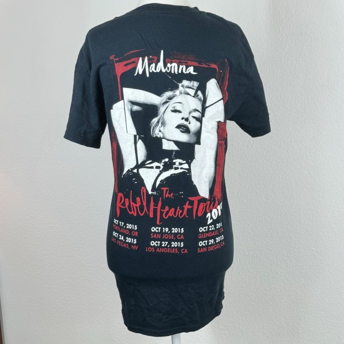 Madonna Rebel Heart Tour T Shirt Size Small Short Sleeve Crew Neck