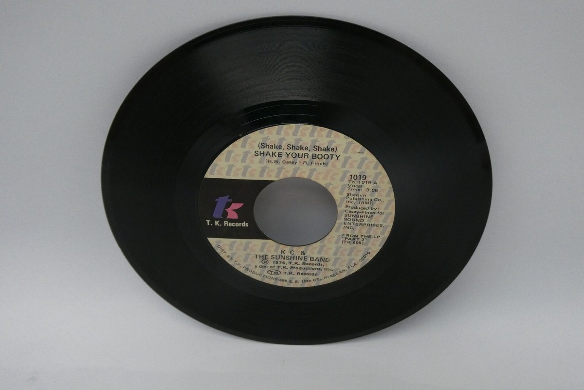 【値下】THE TUESDAY 2nd CD (Yellow) W2_2R_Yellow.jpg