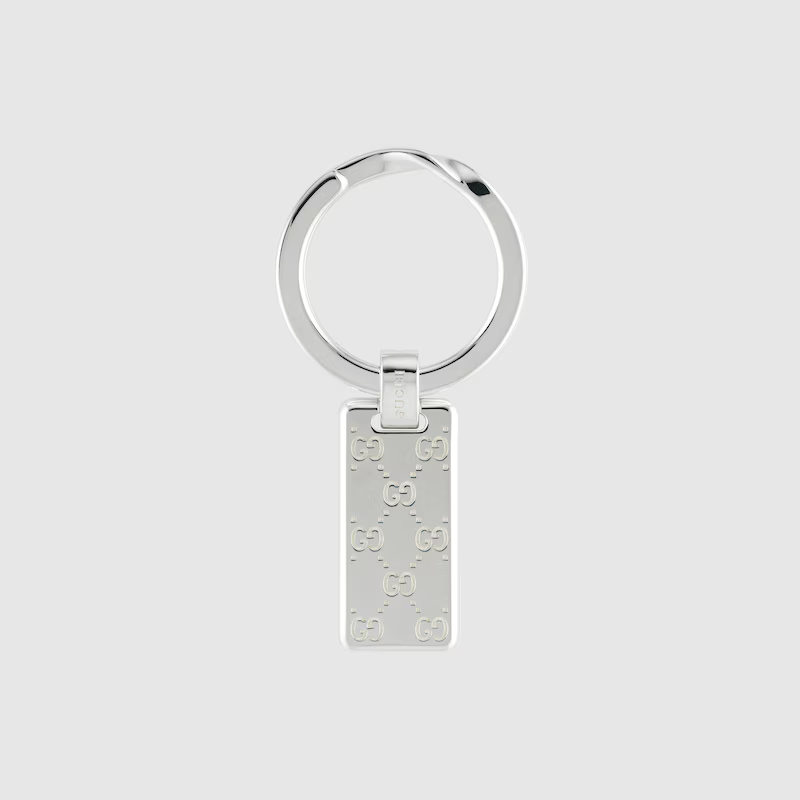 Gucci Signature GG engraved keyring in 941 sterling silver