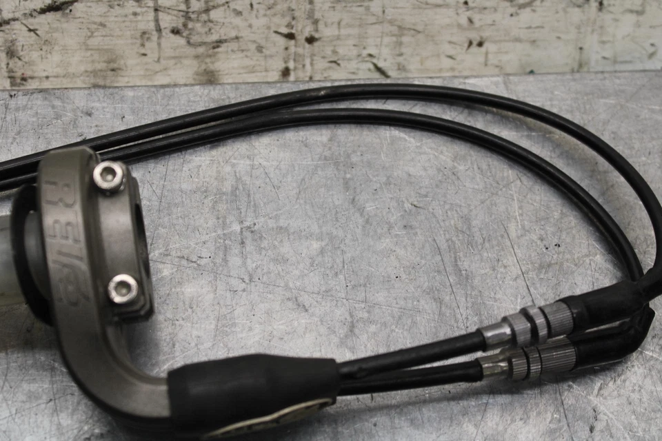 Yamaha YZF R1 2007 empuñadura del acelerador derecho BB575 Foto 2 de 4