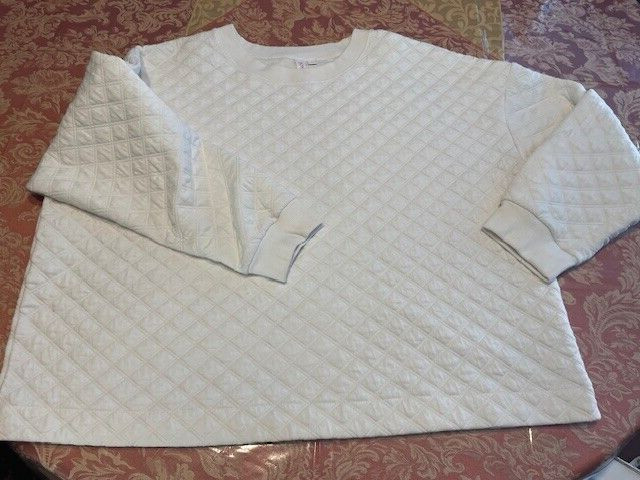 JOYSPUN WHITE PULLOVER DIAMOND PATTERN SWEATSHIRT… - image 1