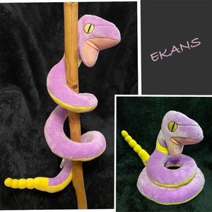 1997 EKANS Pokémon Vintage Plush Purple / Yellow Coiled Snake. China Exclusive