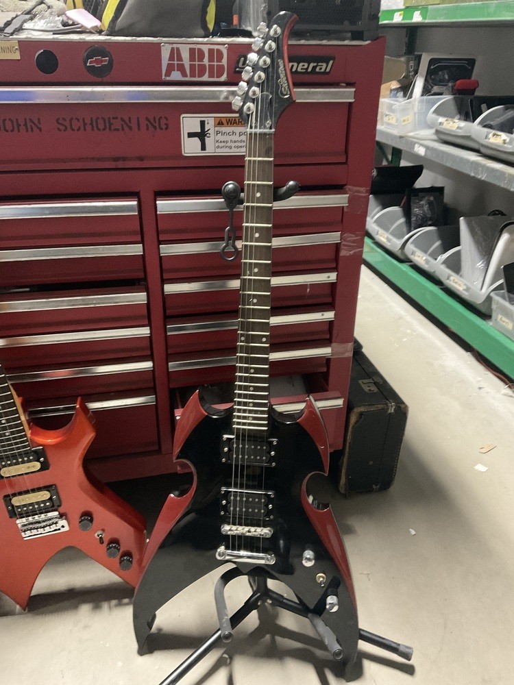 Paul Stanley シグネチャーモデルSilvertone レアなギター Silvertone Paul Stanley | eBay