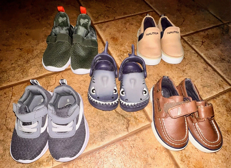 批量 5 件 学步儿童 男孩鞋 尺码 5,6,7,10 混合品牌 — 第 2/3 张图片
