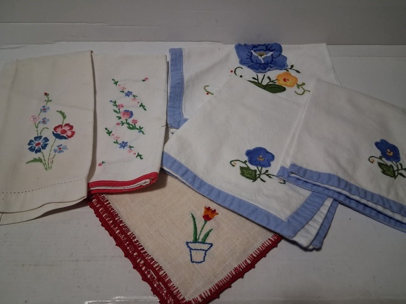 Embroidered Napkin Lot Of 7