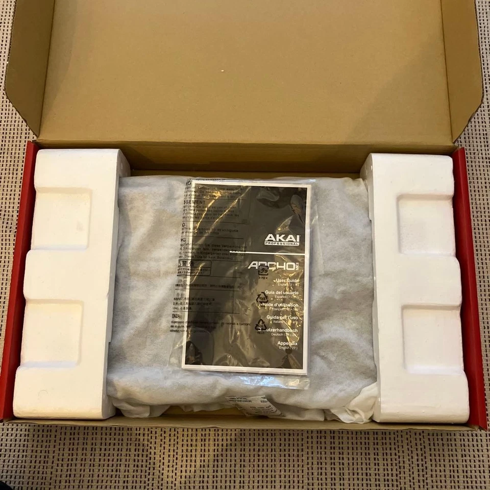 AKAI APC40 MIDI Controller 40 Pads 8 Faders 16 Knobs USB Ableton Fully Function - Image 3 of 3