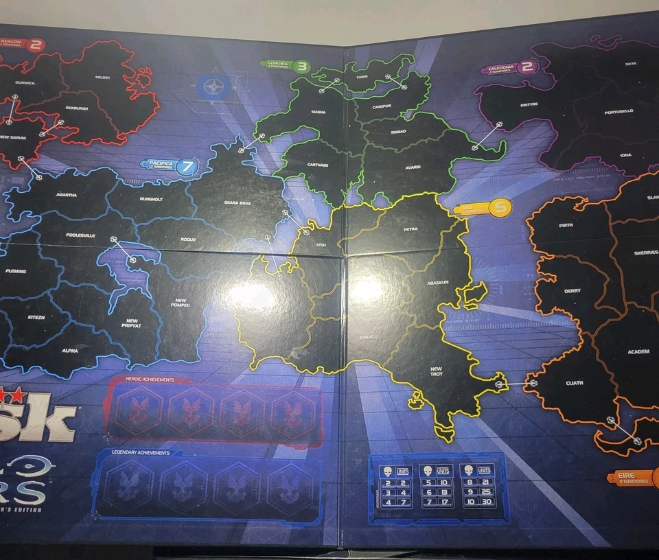 Risk Halo Wars Collector's Edition Board Game 2009 Hasbro  - Image 4 of 4