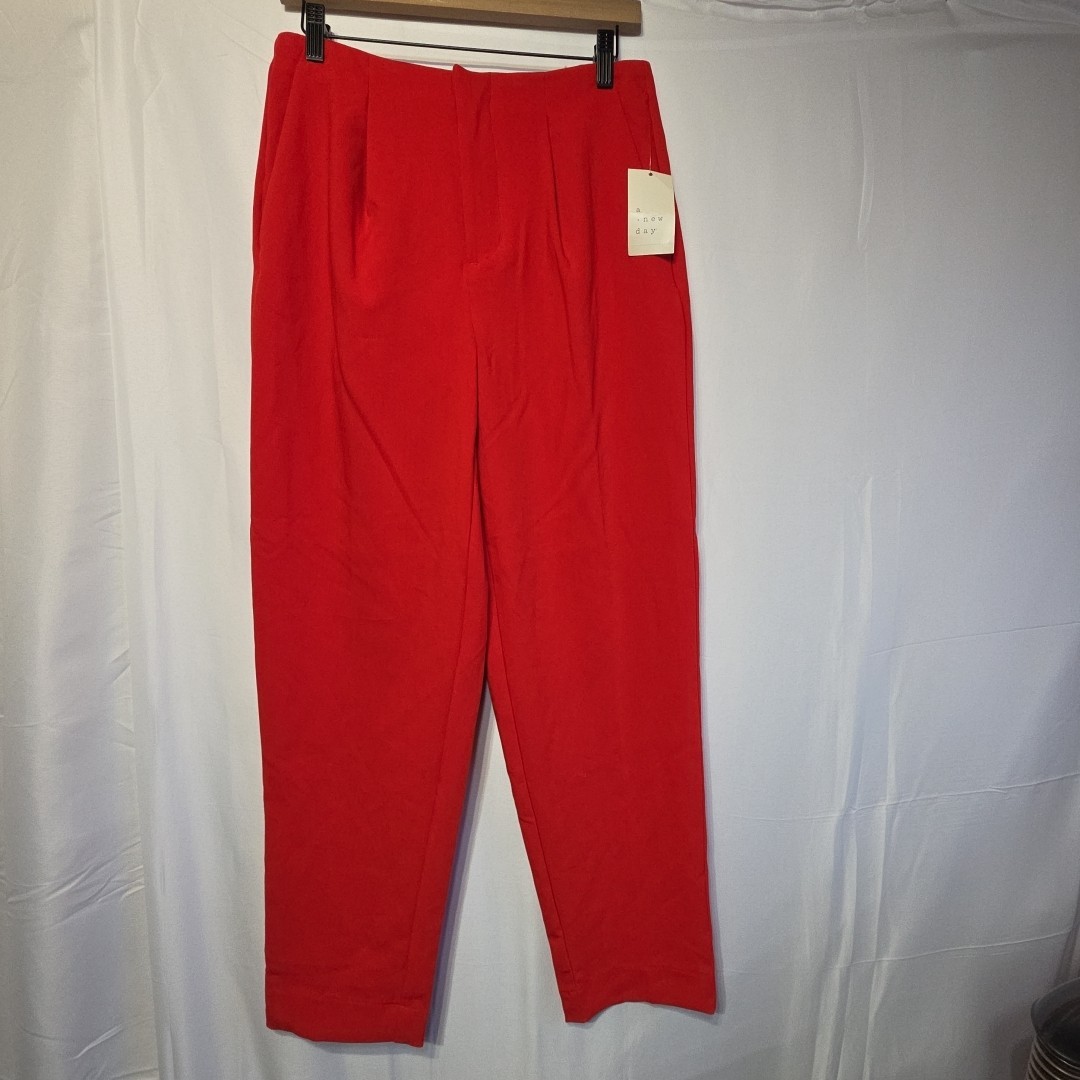 A New Day Red Dress Pants Women’s Size 8 Tapered Leg Pleated Front Zip NWT