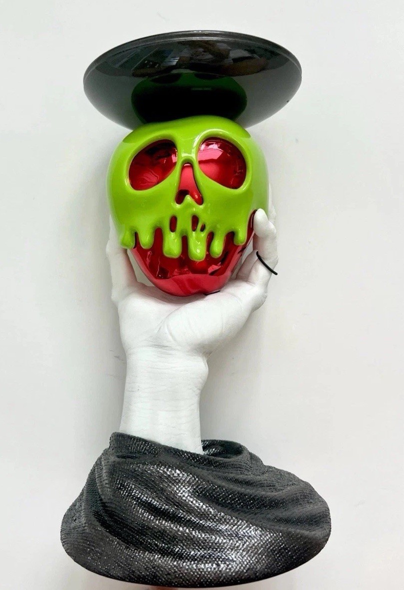 Bath & Body Works キャンドルホルダー　ディズニーヴィランズ Bath & Body Works added a new photo. - Bath & Body Works