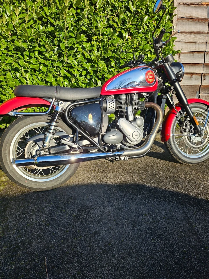 BSA 650 GOLD STAR CLASSIC LONG SLIP-ON SILENCER WITH LINK PIPE - Image 3 of 4