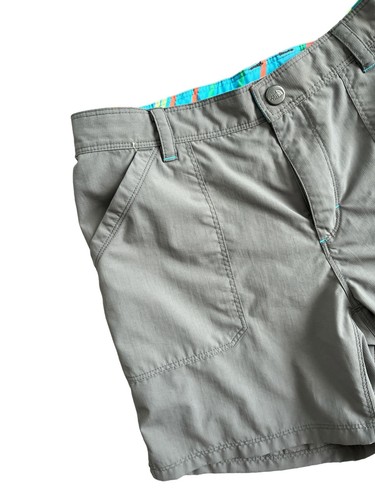 Girl’s The North Face Adjustable Waist Gray Hybrid Shorts, Size Large 14/16 - Picture 3 of 10