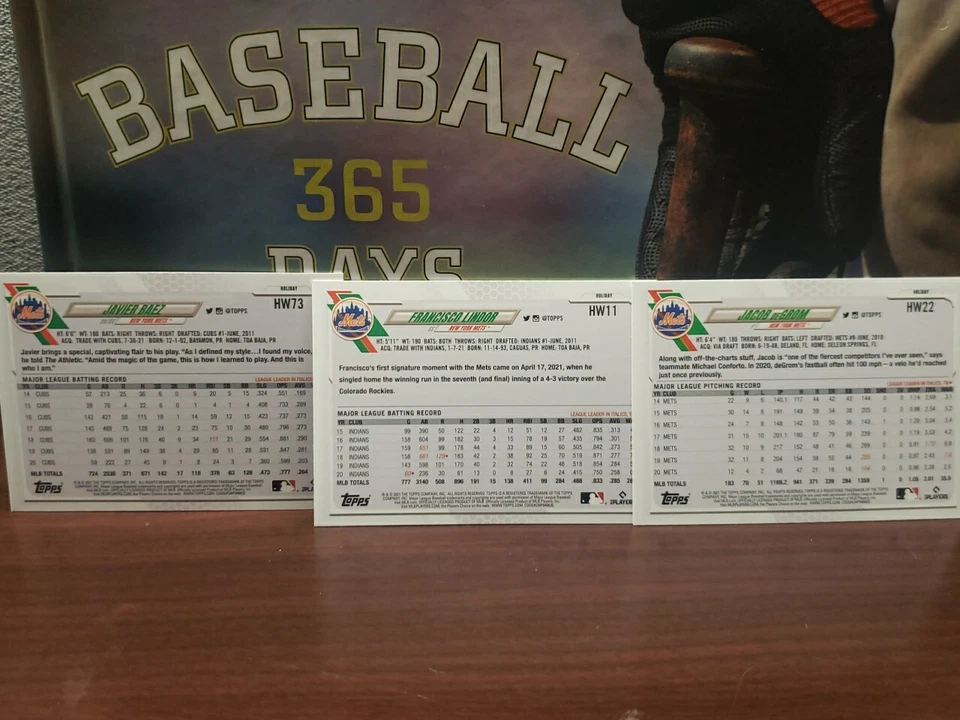 2021 Topps Holiday Jacob DeGrom Javier Baez Francisco Lindor Mets HW11 HW22 HW73 - Image 2 of 2