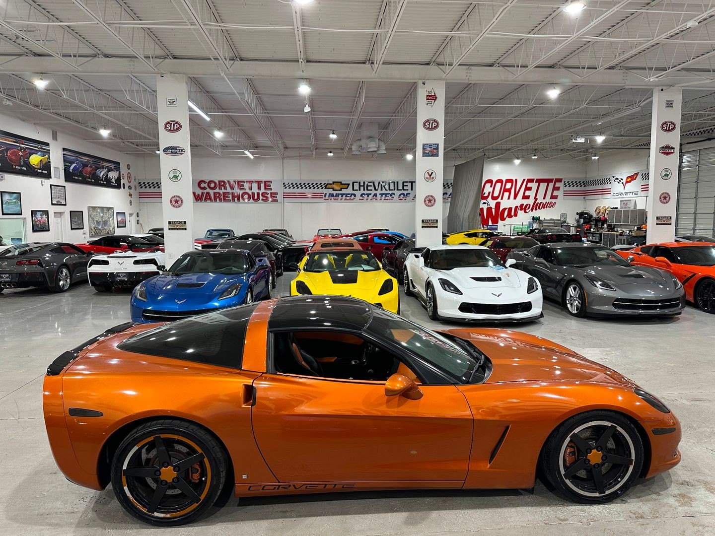 2008 [83U] Atomic Orange Metallic Chevrolet Corvette   | C6 Corvette Photo 7