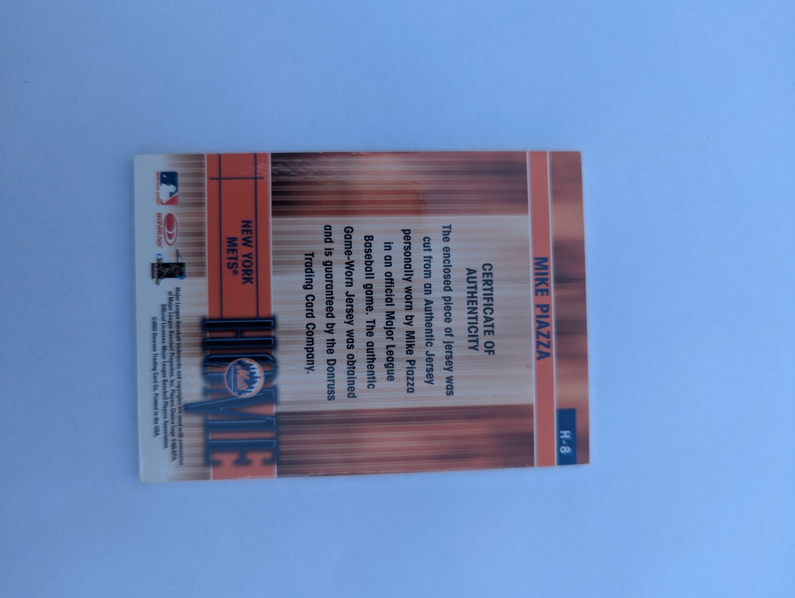 2004 Donruss Leaf Mike Piazza Game Used Jersey Card H-8 view 2