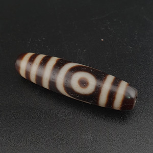 Vintage Tibetan Himalayan 2-Eye Dzi Bead Amulet Agate Talisman (39.9mm)