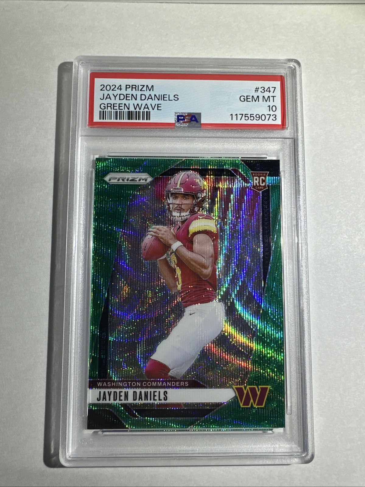 2024 Panini Prizm - Rookies Jayden Daniels #347 Green Wave Prizm (RC) PSA 10