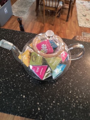 Spot Organic Tea Glass Teapot with 18 Tea Pyramids (6 Flavors) BRAND NEW