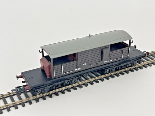 Bachmann 33-830B Queen Mary Brake Van - Running Number 56291 - OO Gauge | Condition: Used