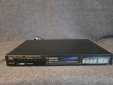 Vintage Fisher FM-272 AM/FM TUNER - TESTED AND WORKING