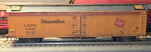 HO Hiawatha 50' #48296 Reefer Boxcar Pro Weathering, Kadees, juegos de ruedas de metal | Zustand: Used